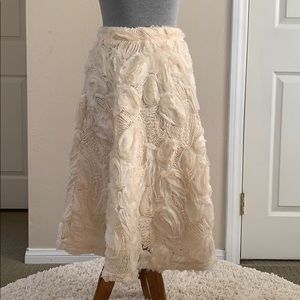 Anthropologie- creme textured midi skirt